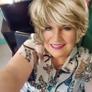 Meet your Posher, Mae